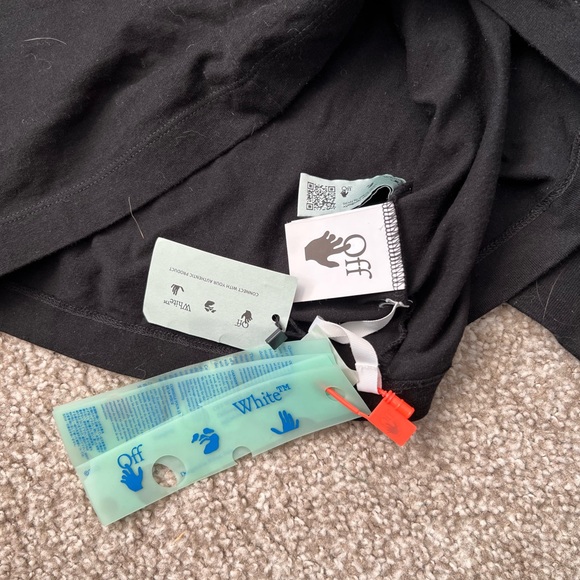 Off-White Long Sleeve OW Logo Size XS - Picture 2 of 6